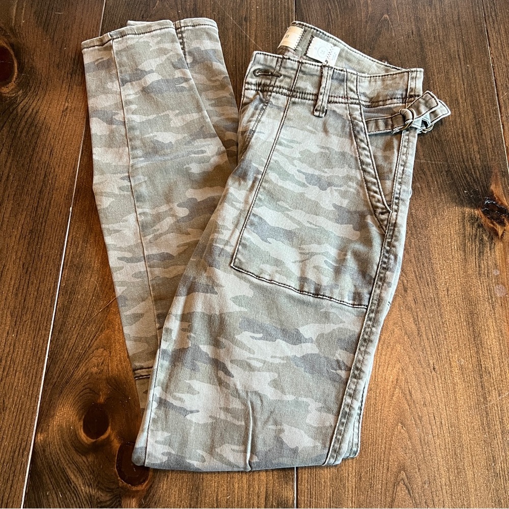 Hei Hei Women’s Camouflage Cargo Pants